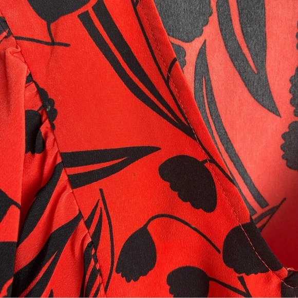 Who What Wear Long Sleeve Ruffle V-Neck Blouse size small - Picture 8 of 8